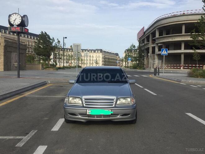 Mercedes C 240 1999, 250,000 km - 2.4 l - Bakı