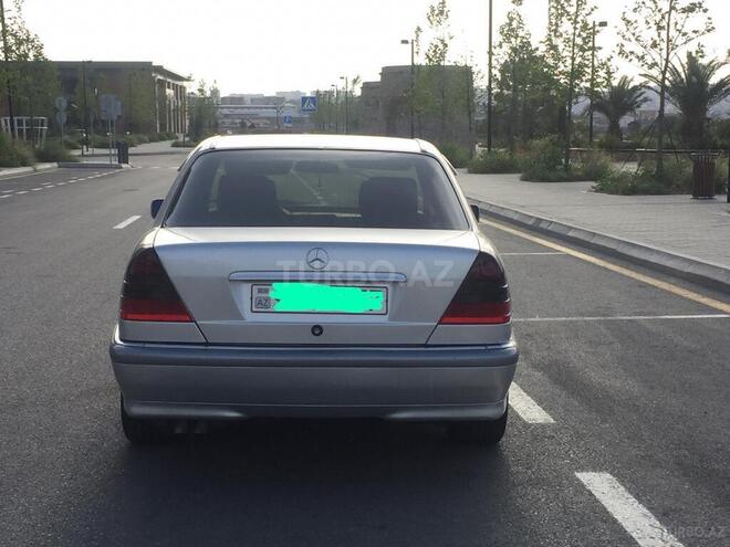Mercedes C 240 1999, 250,000 km - 2.4 l - Bakı