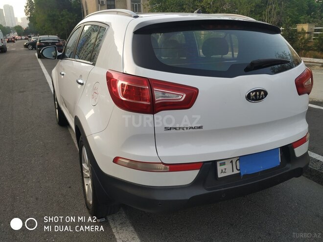 Kia Sportage 2011, 215,423 km - 2.0 l - Bakı