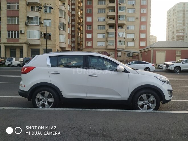Kia Sportage 2011, 215,423 km - 2.0 l - Bakı