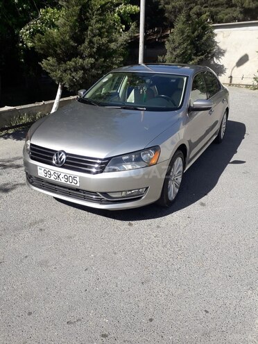 Volkswagen Passat 2014, 75,000 km - 1.8 l - Bakı