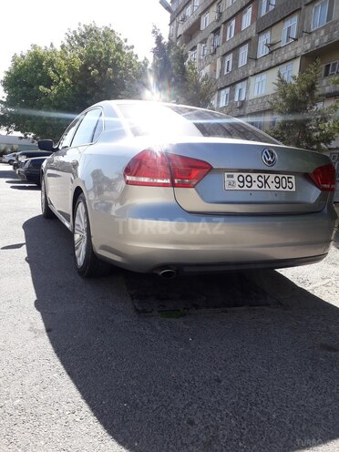 Volkswagen Passat 2014, 75,000 km - 1.8 l - Bakı