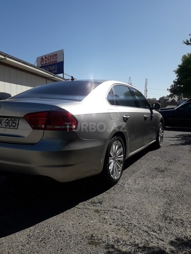 Volkswagen Passat 2014, 75,000 km - 1.8 l - Bakı