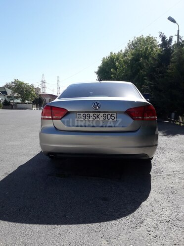 Volkswagen Passat 2014, 75,000 km - 1.8 l - Bakı