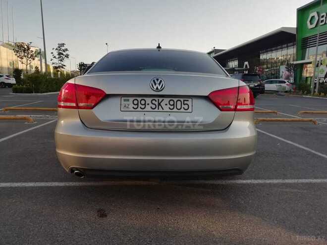 Volkswagen Passat 2014, 75,000 km - 1.8 l - Bakı