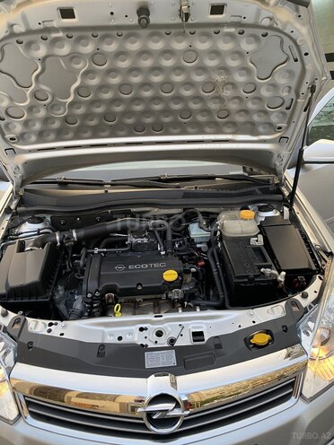 Opel Astra 2008, 176,000 km - 1.4 l - Bakı