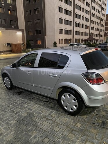 Opel Astra 2008, 176,000 km - 1.4 l - Bakı