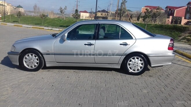 Mercedes C 230 1998, 272,000 km - 2.3 l - Bakı