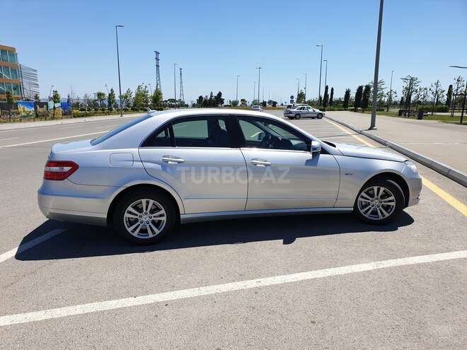 Mercedes E 220 2011, 175,000 km - 2.2 l - Bakı