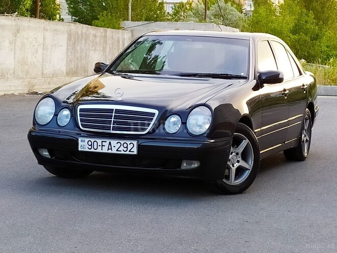 Mercedes E 220 2000, 297,000 km - 2.2 л - Bakı