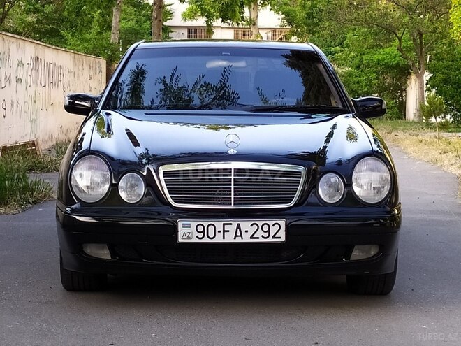 Mercedes E 220 2000, 297,000 km - 2.2 л - Bakı