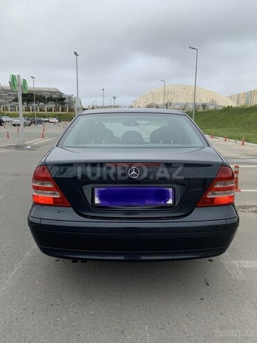 Mercedes C 180 2001, 211,000 km - 2.0 l - Bakı