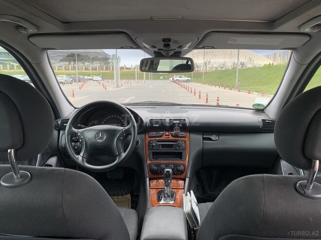 Mercedes C 180 2001, 211,000 km - 2.0 l - Bakı