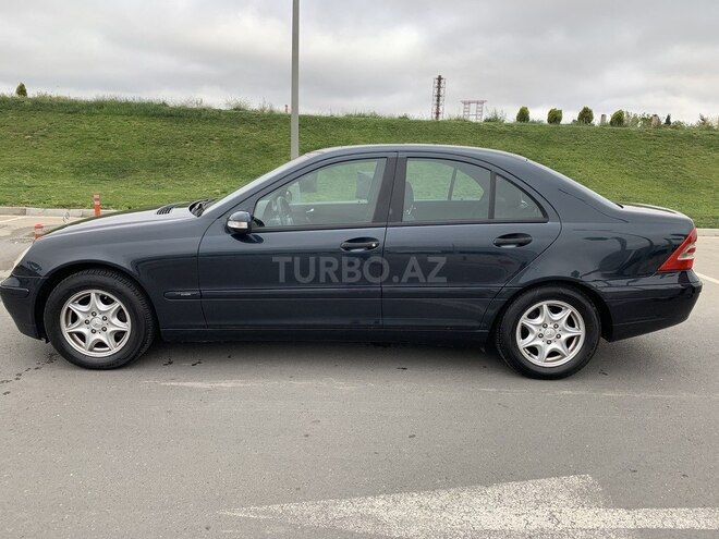 Mercedes C 180 2001, 211,000 km - 2.0 l - Bakı