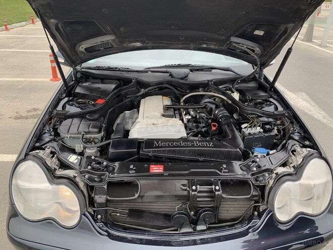 Mercedes C 180 2001, 211,000 km - 2.0 l - Bakı