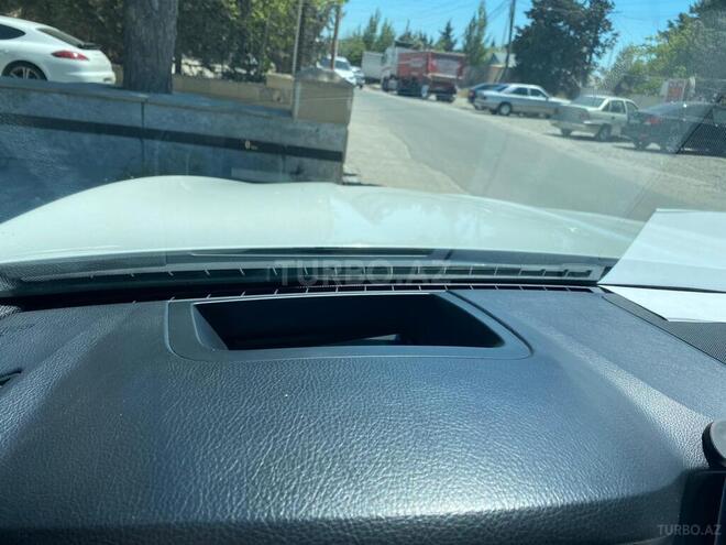 BMW 528 2015, 90,000 km - 2.0 л - Bakı