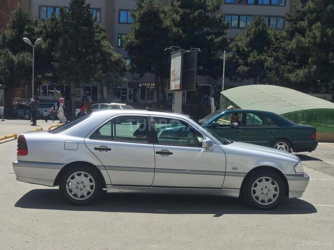 Mercedes C 200 1998, 180,000 km - 2.0 l - Bakı