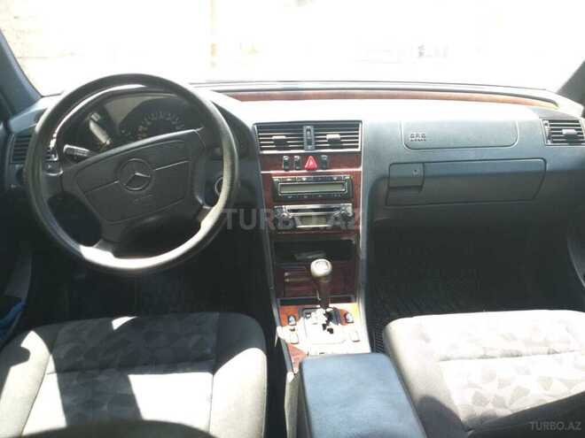 Mercedes C 200 1998, 180,000 km - 2.0 l - Bakı