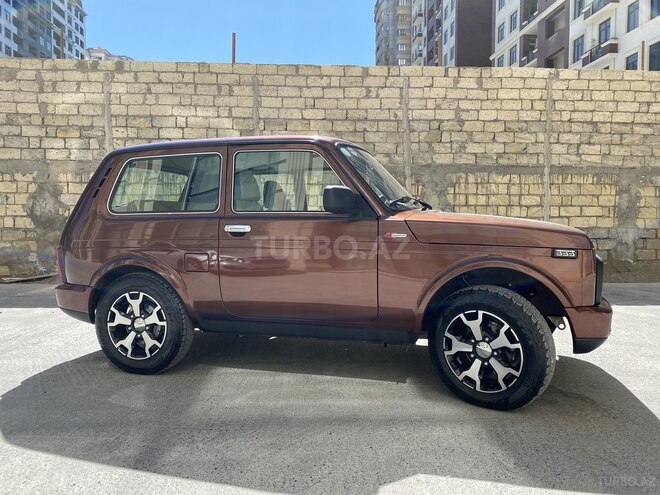 LADA (VAZ) Niva 2017, 15,370 km - 1.7 л - Bakı