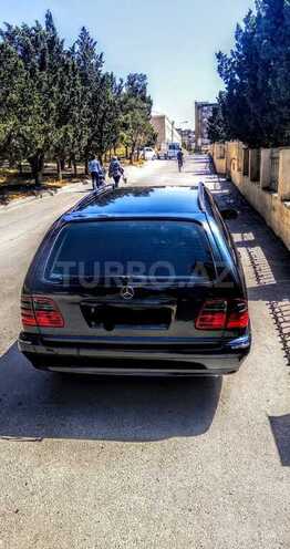 Mercedes E 220 2001, 482,074 km - 2.2 l - Bakı