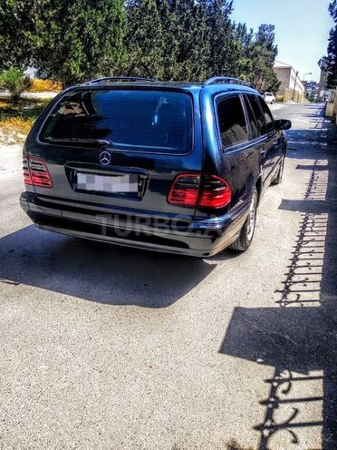 Mercedes E 220 2001, 482,074 km - 2.2 l - Bakı