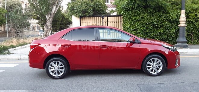 Toyota Corolla 2014, 93,012 km - 1.6 l - Bakı
