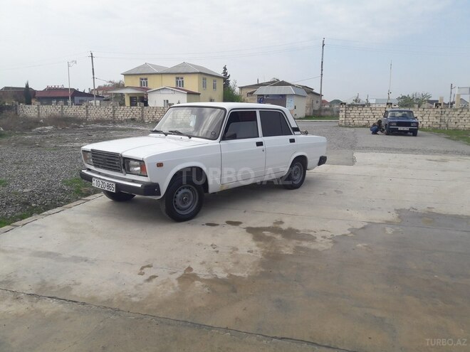 LADA (VAZ) 2107 2007, 81,000 km - 1.5 л - Ucar