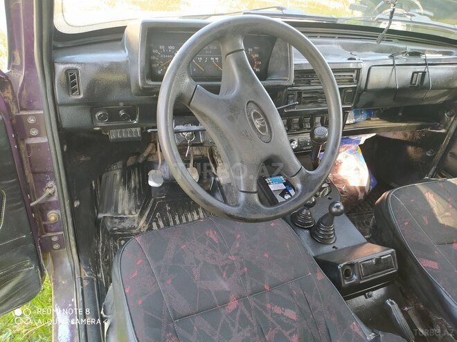 LADA (VAZ) Niva 1999, 360,000 km - 1.7 l - Quba