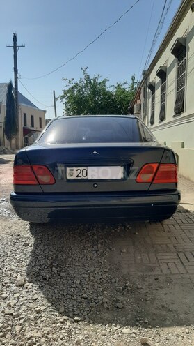 Mercedes E 240 1998, 273,000 km - 2.4 l - Gəncə
