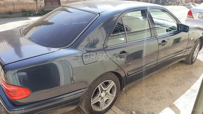 Mercedes E 240 1998, 273,000 km - 2.4 l - Gəncə