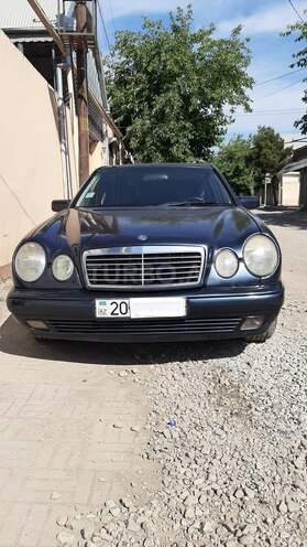 Mercedes E 240 1998, 273,000 km - 2.4 l - Gəncə