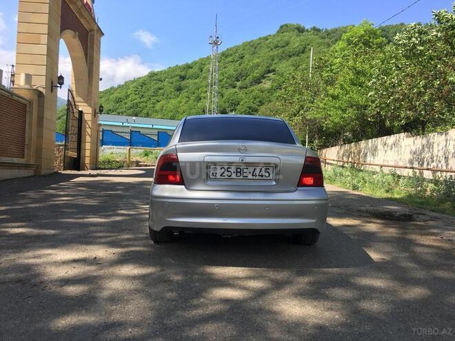Opel Vectra 2001, 430,000 km - 2.2 л - Göygöl