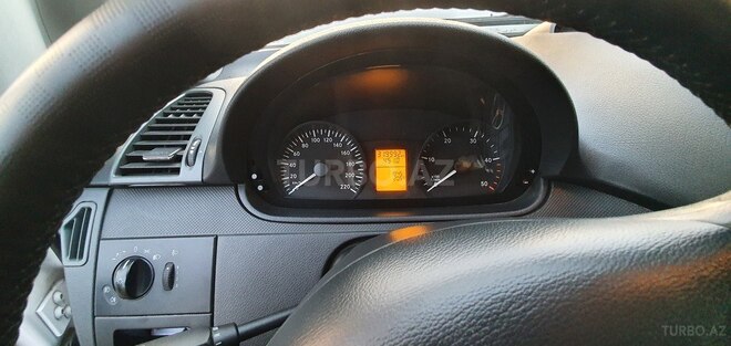 Mercedes Vito 116 2011, 32,000 km - 2.2 л - Bakı