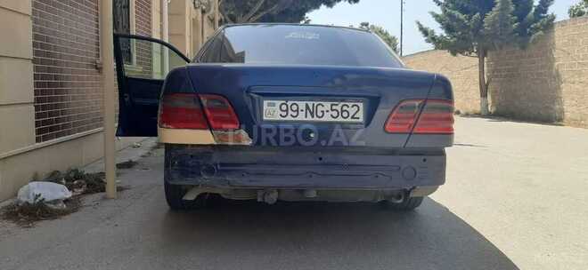 Mercedes E 230 1997, 300,000 km - 2.3 l - Bakı
