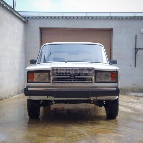 LADA (VAZ) 2107 2003, 51,000 km - 1.6 l - Quba