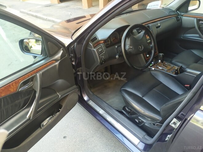 Mercedes E 220 1999, 464,000 km - 2.2 l - Bakı