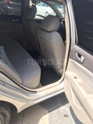 Hyundai Sonata 2005, 135,000 km - 2.4 l - Gəncə