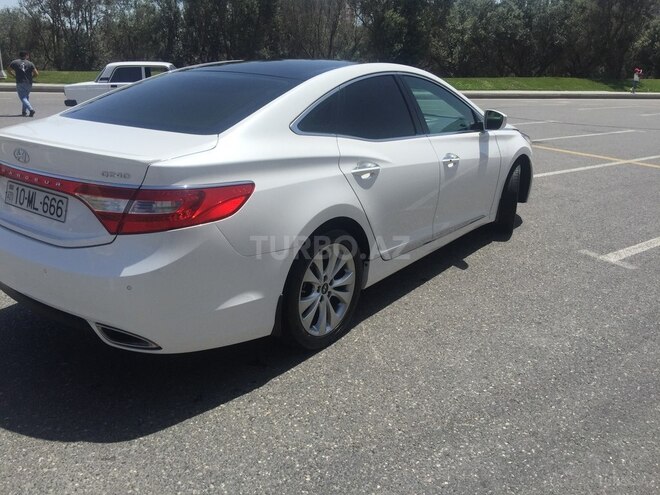 Hyundai Grandeur 2014, 80,100 km - 2.4 л - Bakı