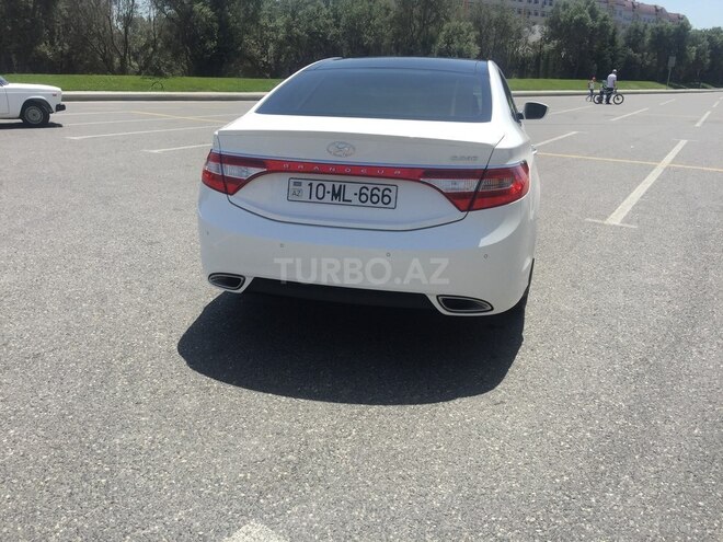 Hyundai Grandeur 2014, 80,100 km - 2.4 л - Bakı