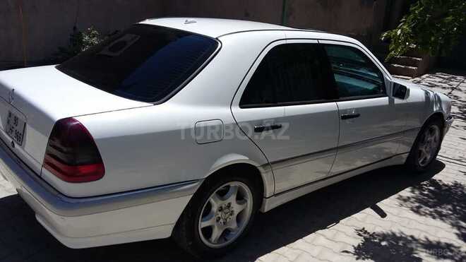 Mercedes C 230 2000, 243,000 km - 2.3 л - Bakı