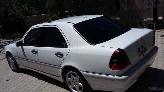 Mercedes C 230 2000, 243,000 km - 2.3 л - Bakı