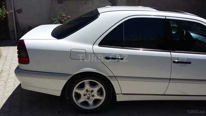 Mercedes C 230 2000, 243,000 km - 2.3 л - Bakı