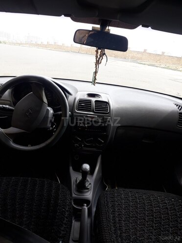 Hyundai Accent 2001, 356,900 km - 1.6 l - Bakı