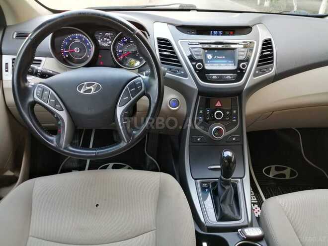 Hyundai Elantra 2015, 121,200 km - 1.8 l - Sumqayıt