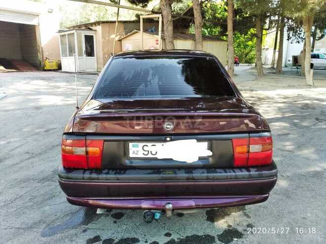 Opel Vectra 1994, 200,000 km - 2.0 l - Bakı