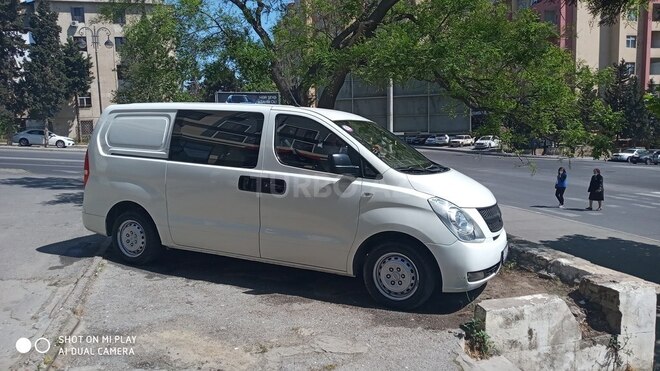 Hyundai H-1 2011, 198,000 km - 2.5 l - Bakı