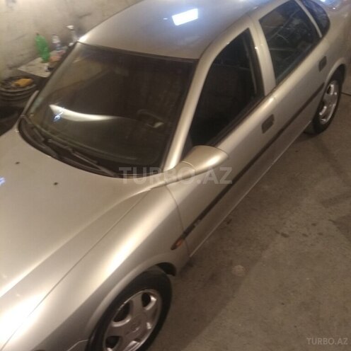 Opel Vectra 1998, 295,000 km - 1.6 l - Sumqayıt