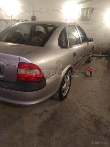 Opel Vectra 1998, 295,000 km - 1.6 l - Sumqayıt