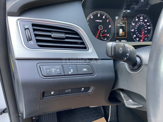 Hyundai Sonata 2015, 28,700 km - 2.0 л - Bakı