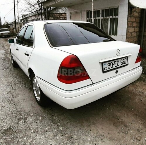 Mercedes C 180 1995, 355,000 km - 1.8 л - Quba